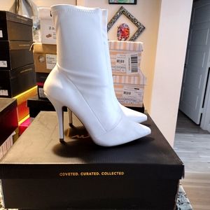Lulu's white boots 7.5 NWB